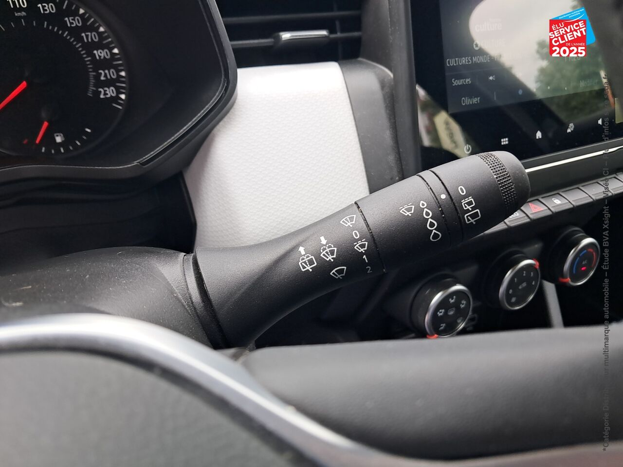 Véhicule d'occasion RENAULT CLIO 1.0 TCE 90CH LIMITED -21N chez Hyundai Epernay