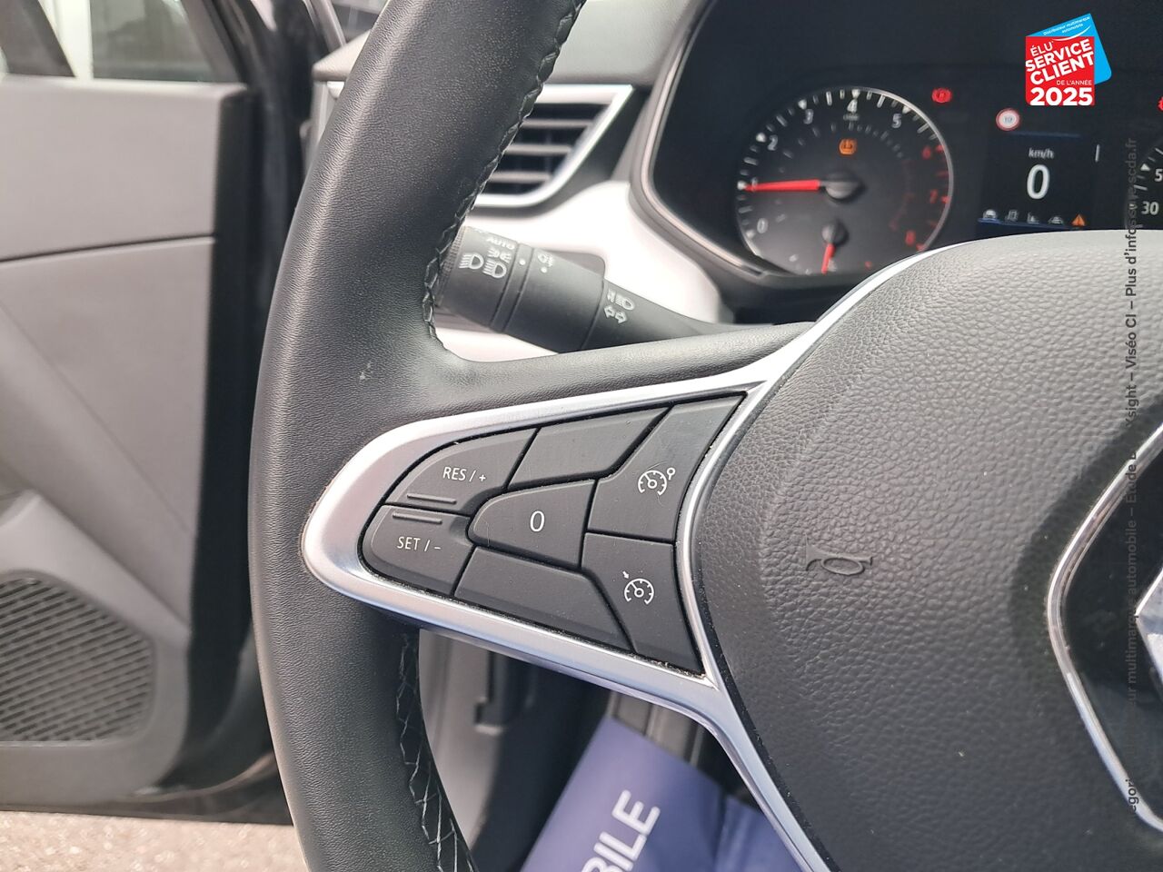 Véhicule d'occasion RENAULT CLIO 1.0 TCE 90CH LIMITED -21N chez Hyundai Epernay