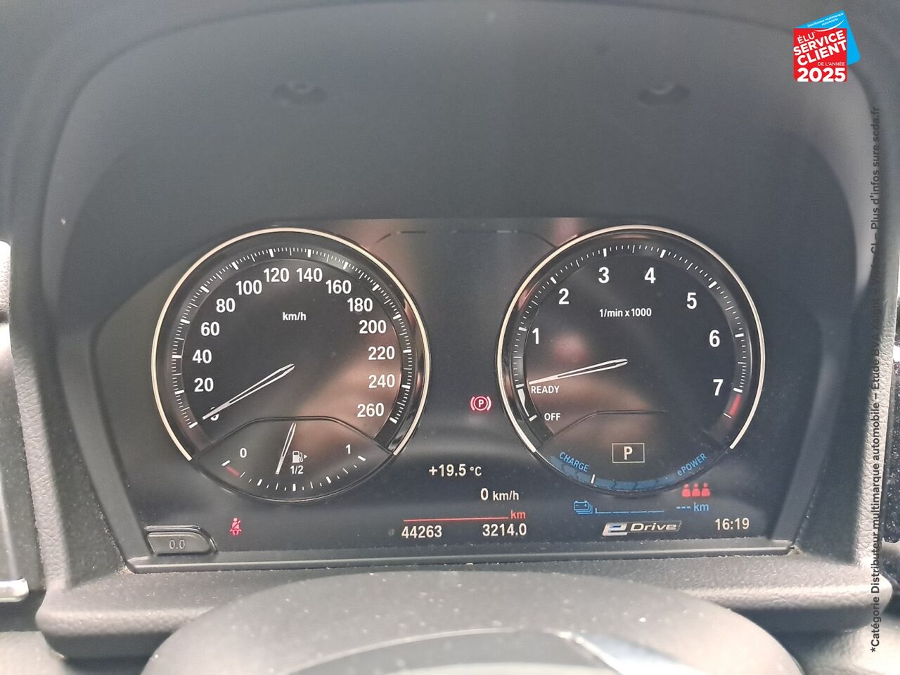 Véhicule d'occasion BMW SERIE 2 ACTIVETOURER 225XEA 224CH BUSINESS DESIGN 7CV chez BMW Besançon