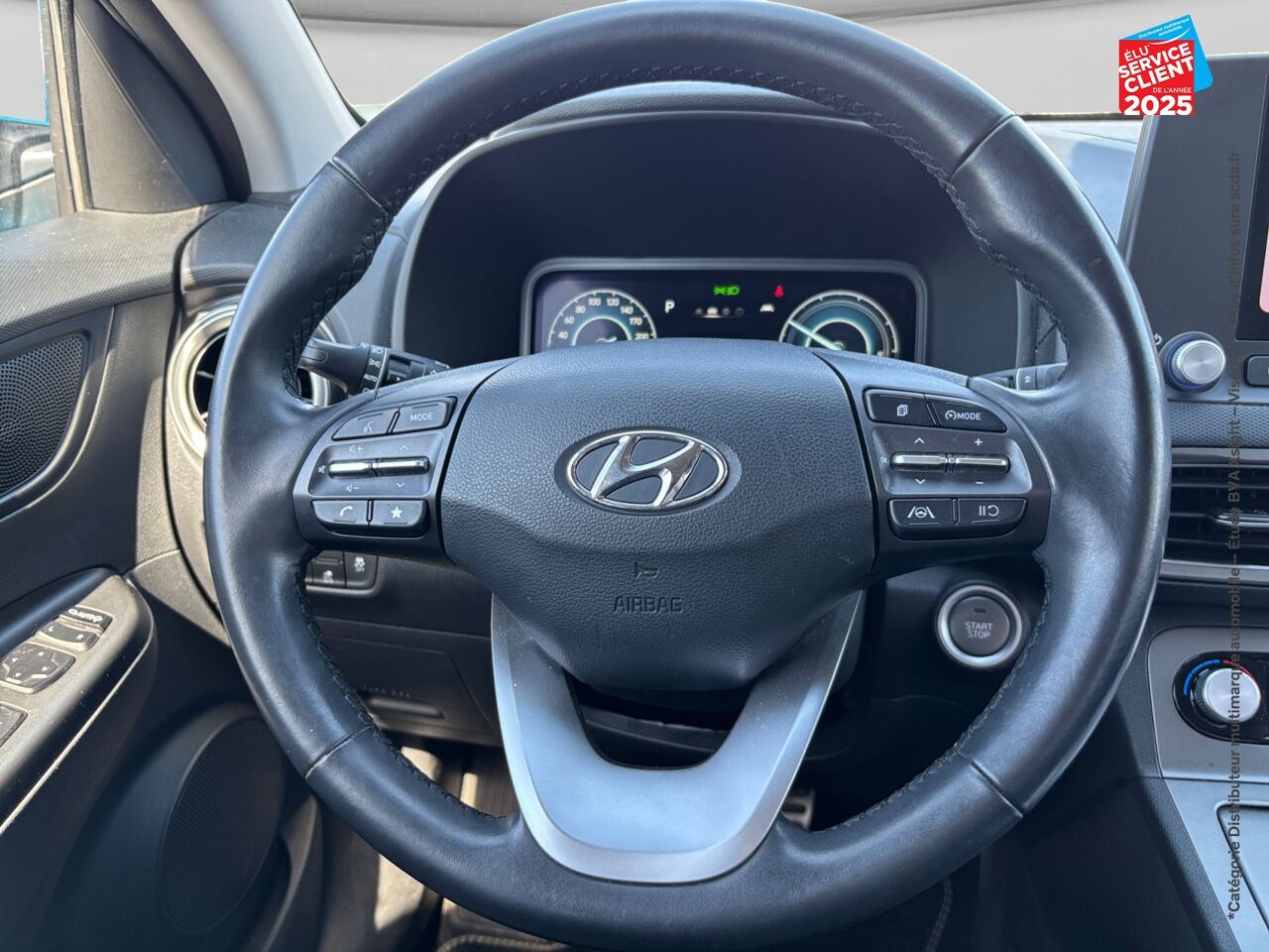 Véhicule d'occasion HYUNDAI KONA ELECTRIC 39KWH - 136CH INTUITIVE CAMERA CARPLAY chez Hyundai Reims