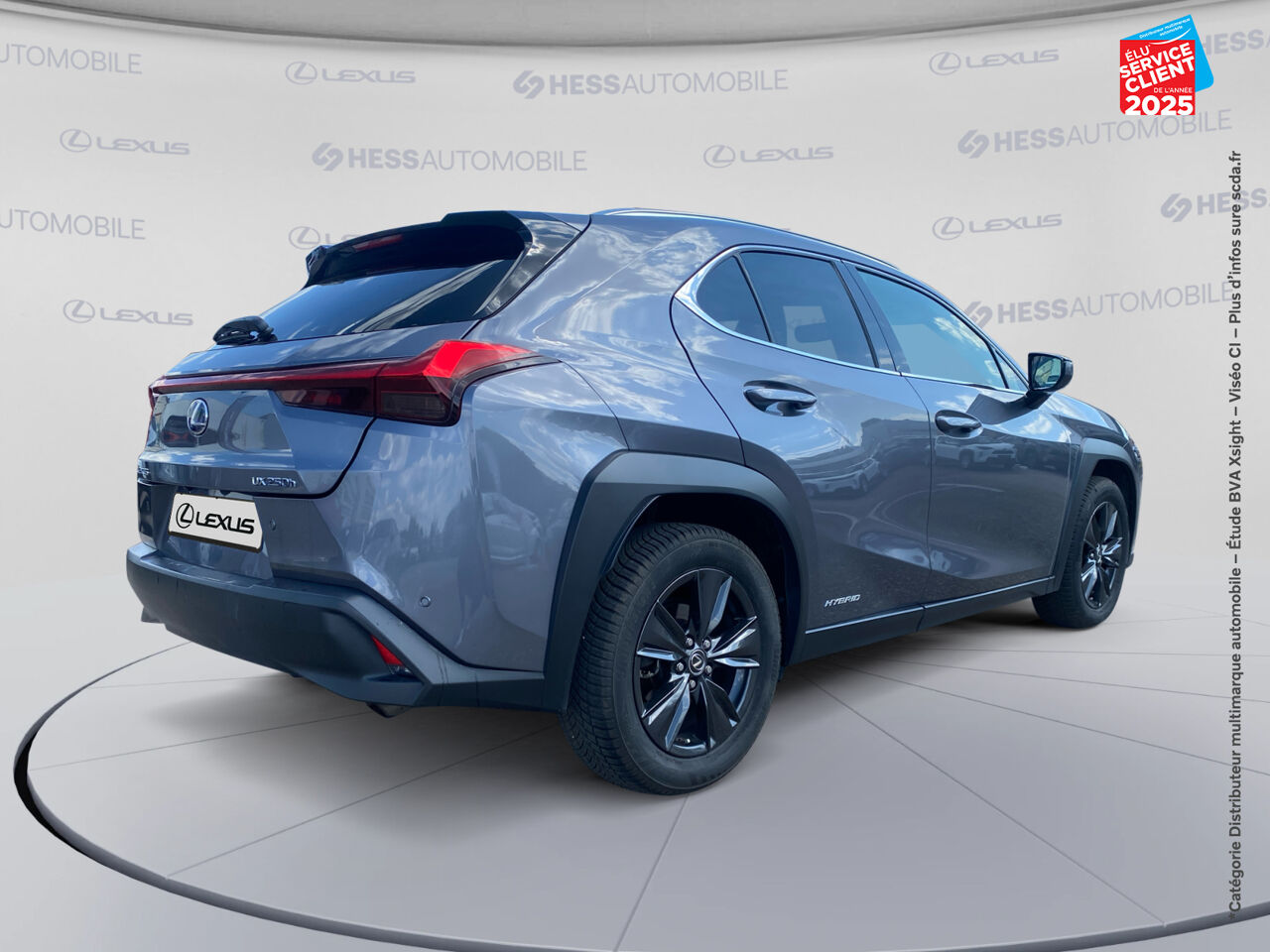 Véhicule d'occasion LEXUS UX 250H 2WD LUXE MY19 chez BMW Besançon