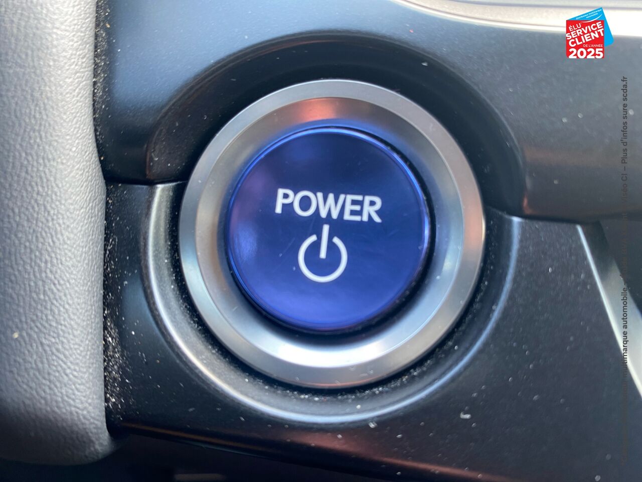 Véhicule d'occasion LEXUS UX 250H 2WD LUXE MY19 chez BMW Besançon