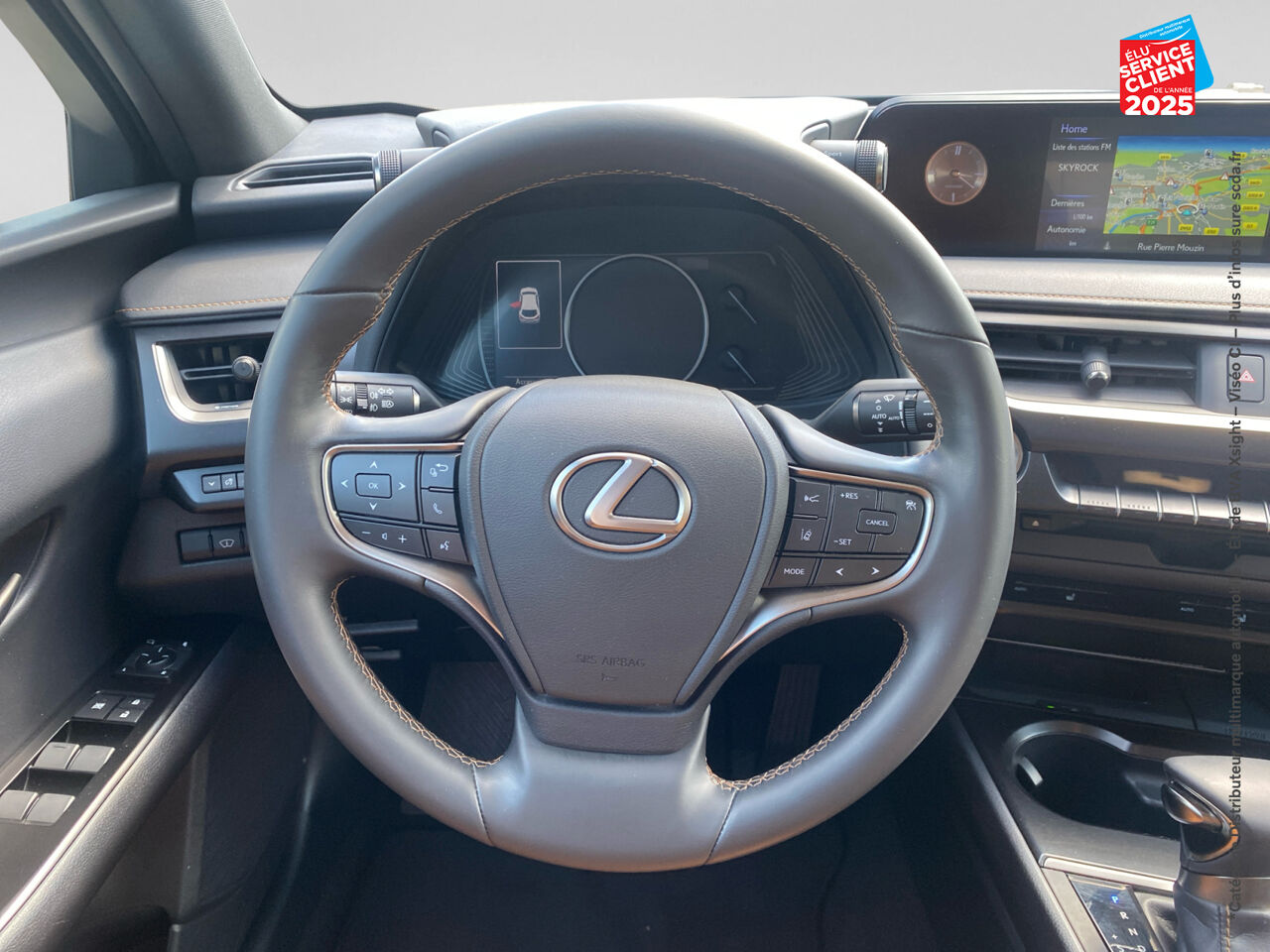 Véhicule d'occasion LEXUS UX 250H 2WD LUXE MY19 chez BMW Besançon