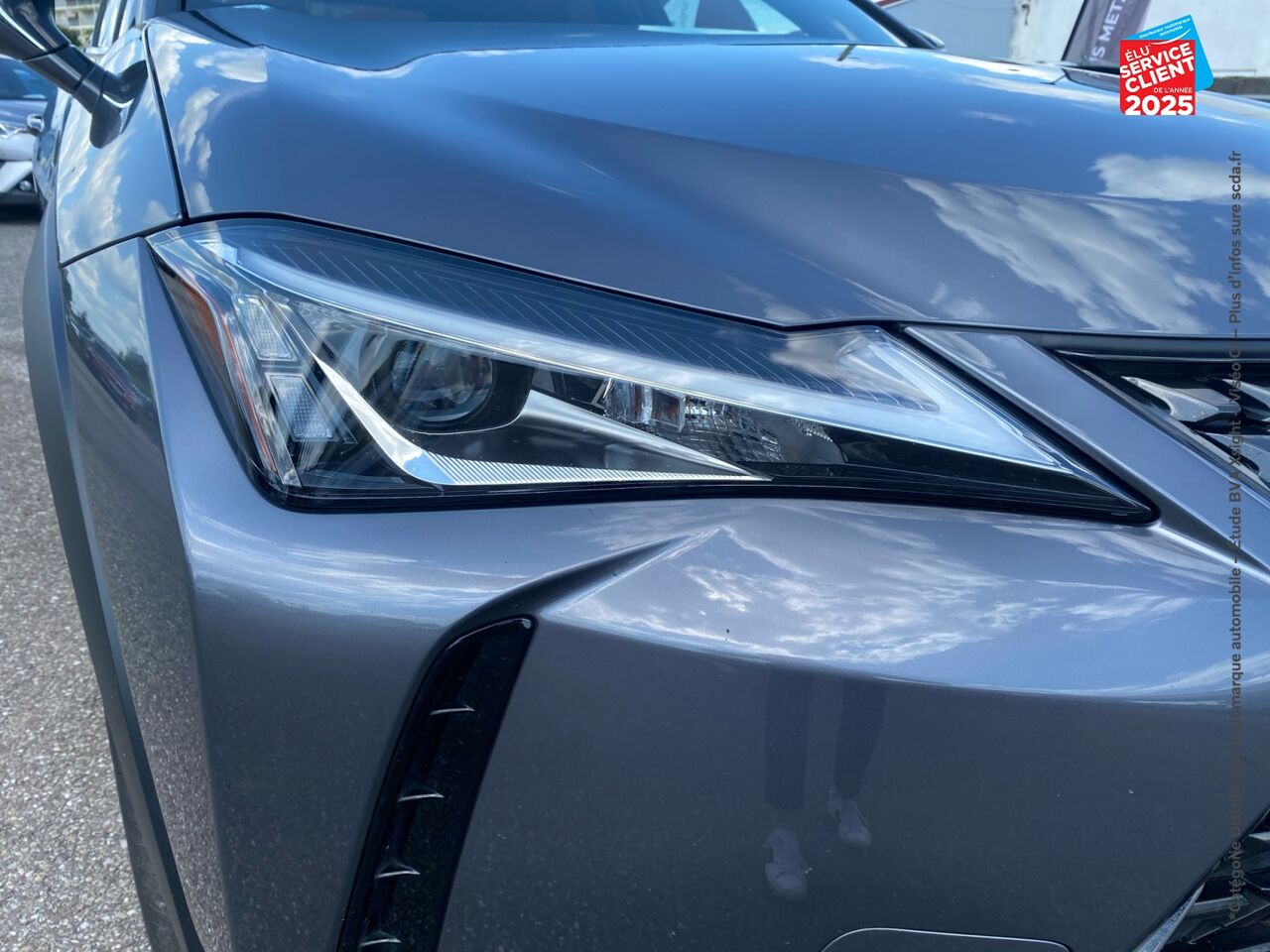 Véhicule d'occasion LEXUS UX 250H 2WD LUXE MY19 chez BMW Besançon