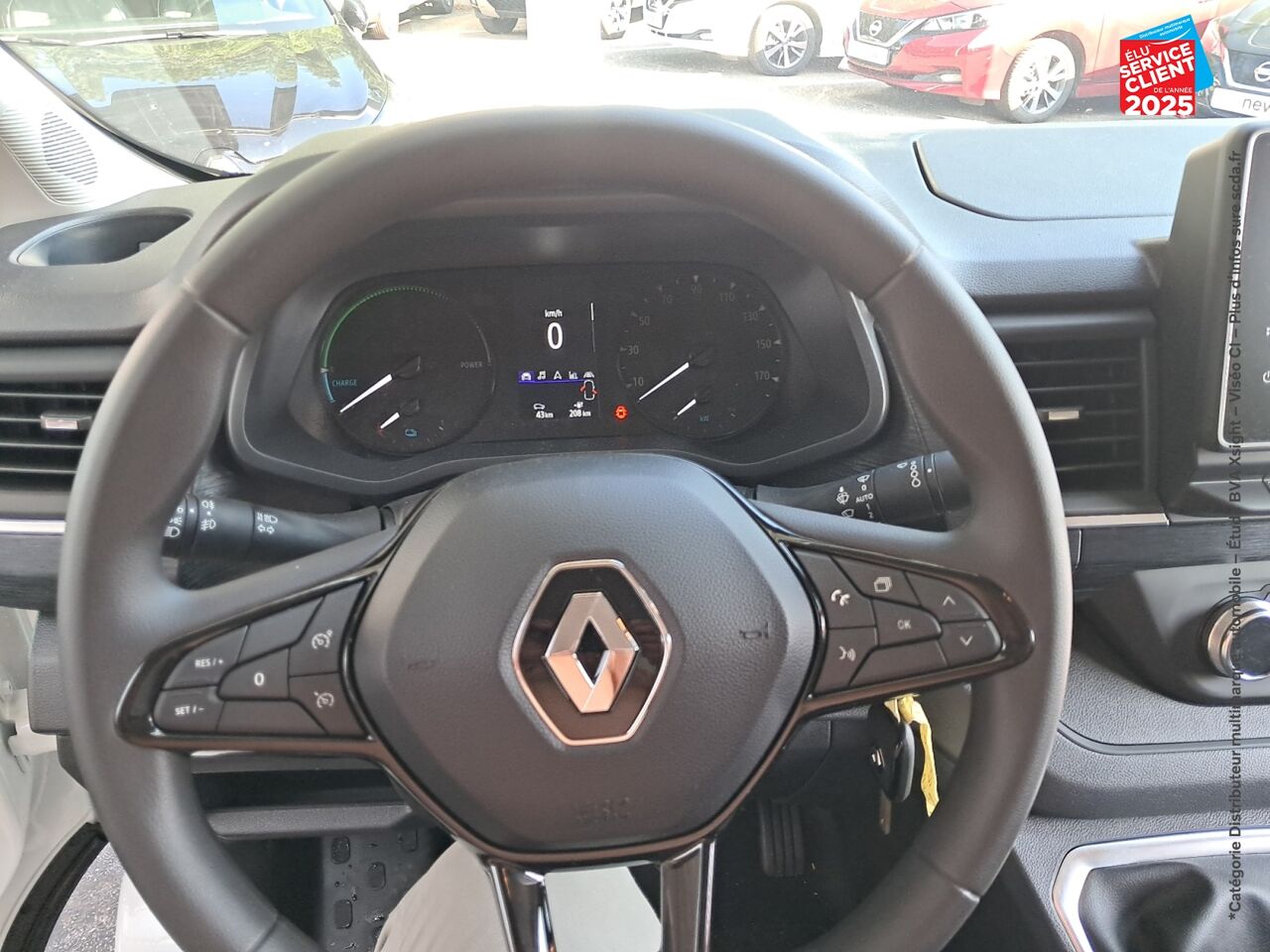 Véhicule d'occasion RENAULT TRAFIC FG E-TECH L1H1 52KWH AC22 GRAND CONFORT chez Opel Nancy