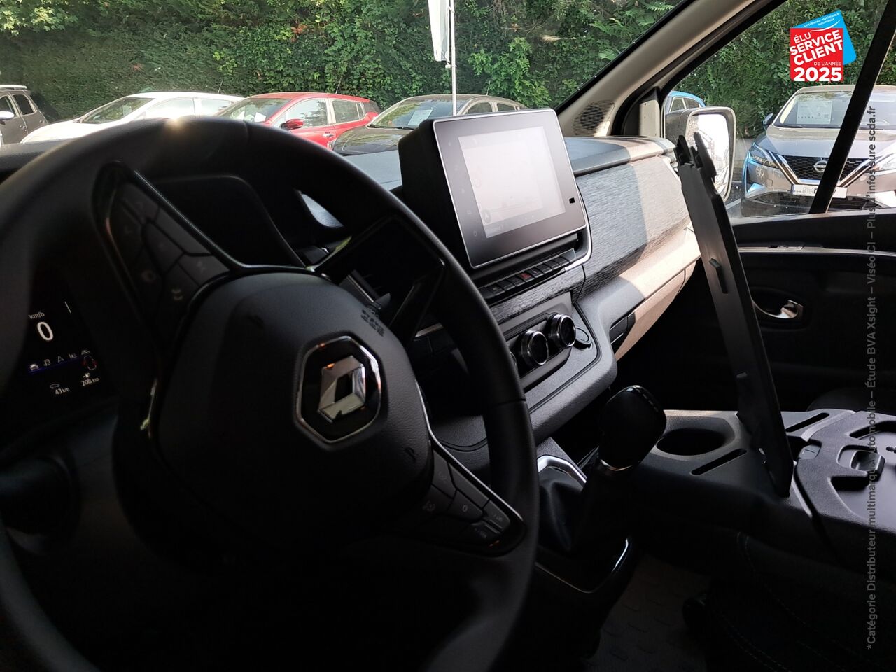 Véhicule d'occasion RENAULT TRAFIC FG E-TECH L1H1 52KWH AC22 GRAND CONFORT chez Opel Nancy