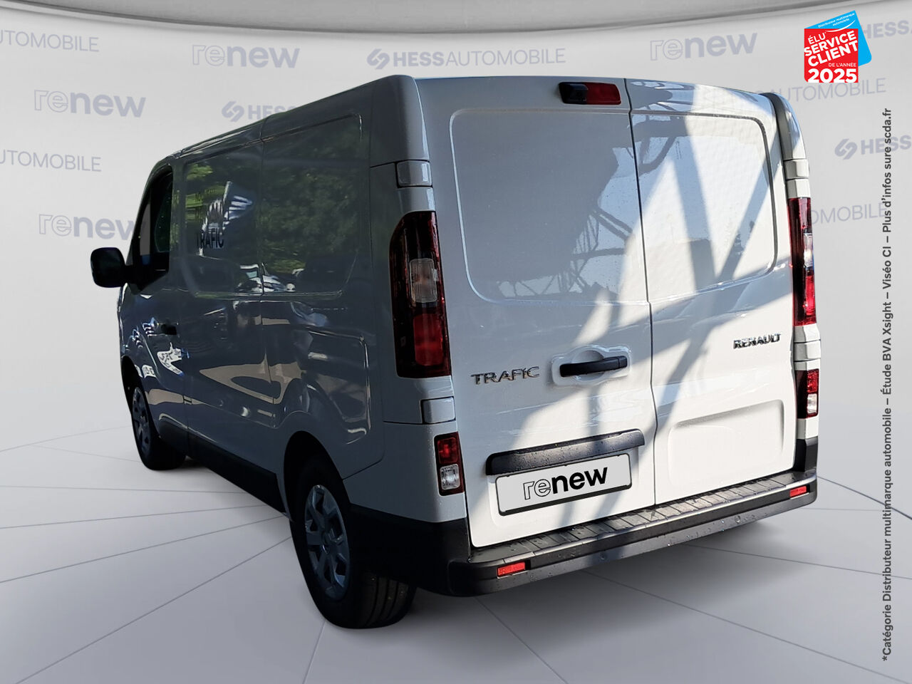 Véhicule d'occasion RENAULT TRAFIC FG E-TECH L1H1 52KWH AC22 GRAND CONFORT chez Opel Nancy