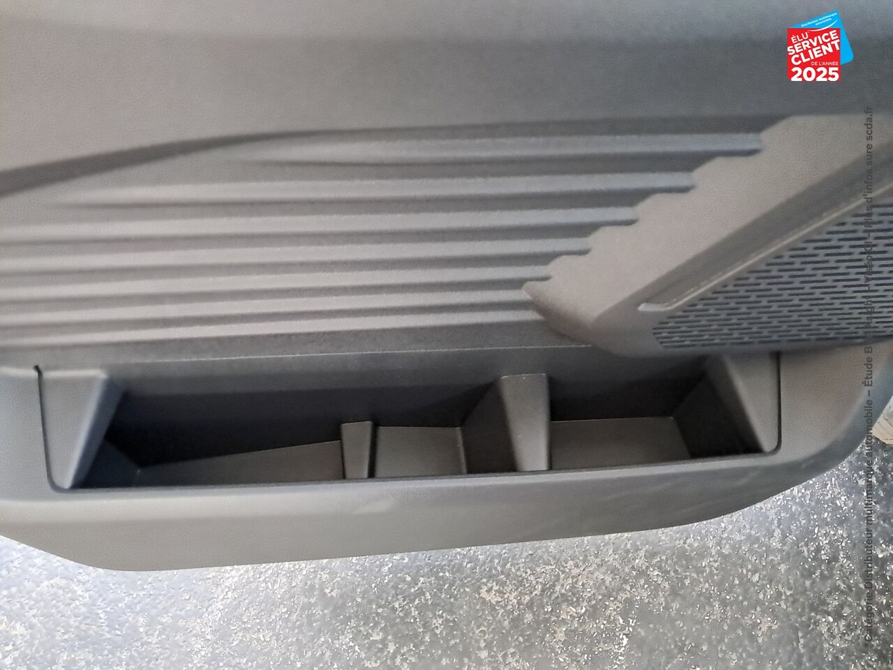 Véhicule d'occasion RENAULT TRAFIC FG E-TECH L1H1 52KWH AC22 GRAND CONFORT chez Opel Nancy