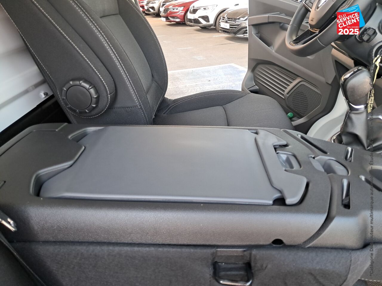Véhicule d'occasion RENAULT TRAFIC FG E-TECH L1H1 52KWH AC22 GRAND CONFORT chez Opel Nancy