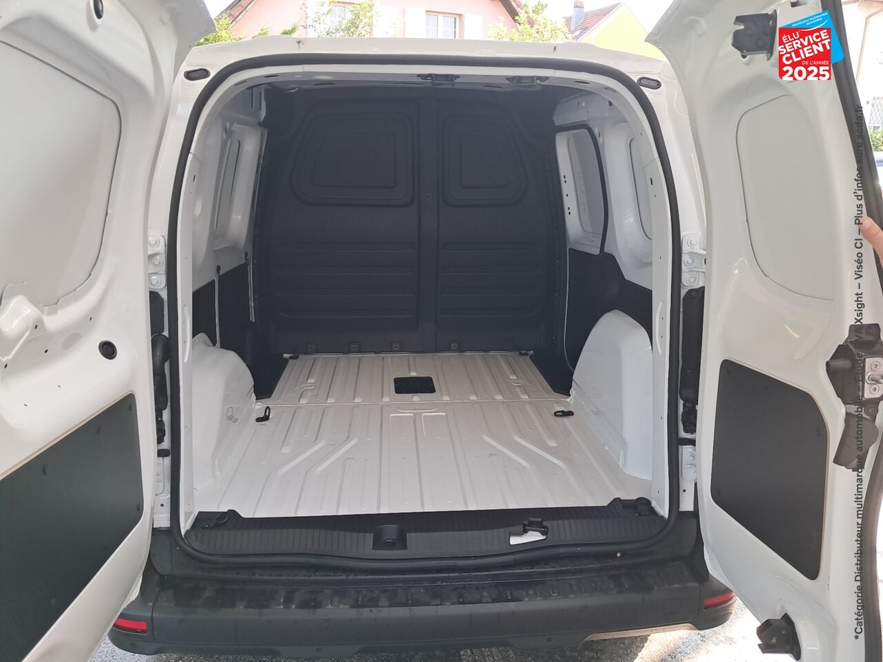 chez Renault Saint-Louis