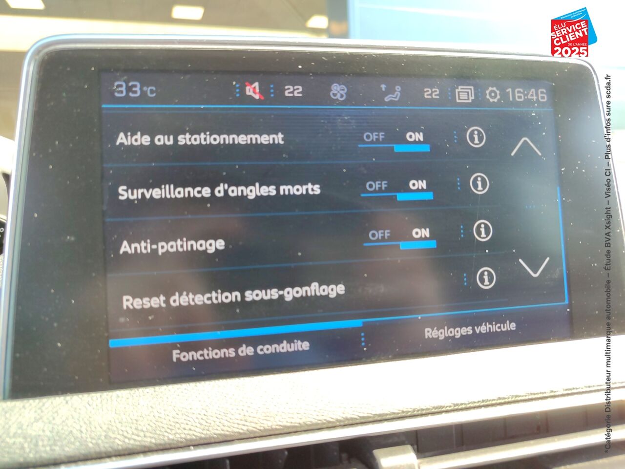 Véhicule d'occasion PEUGEOT 3008 1.5 BLUEHDI 130CH E6.C ALLURE SS EAT8 chez Toyota Verdun