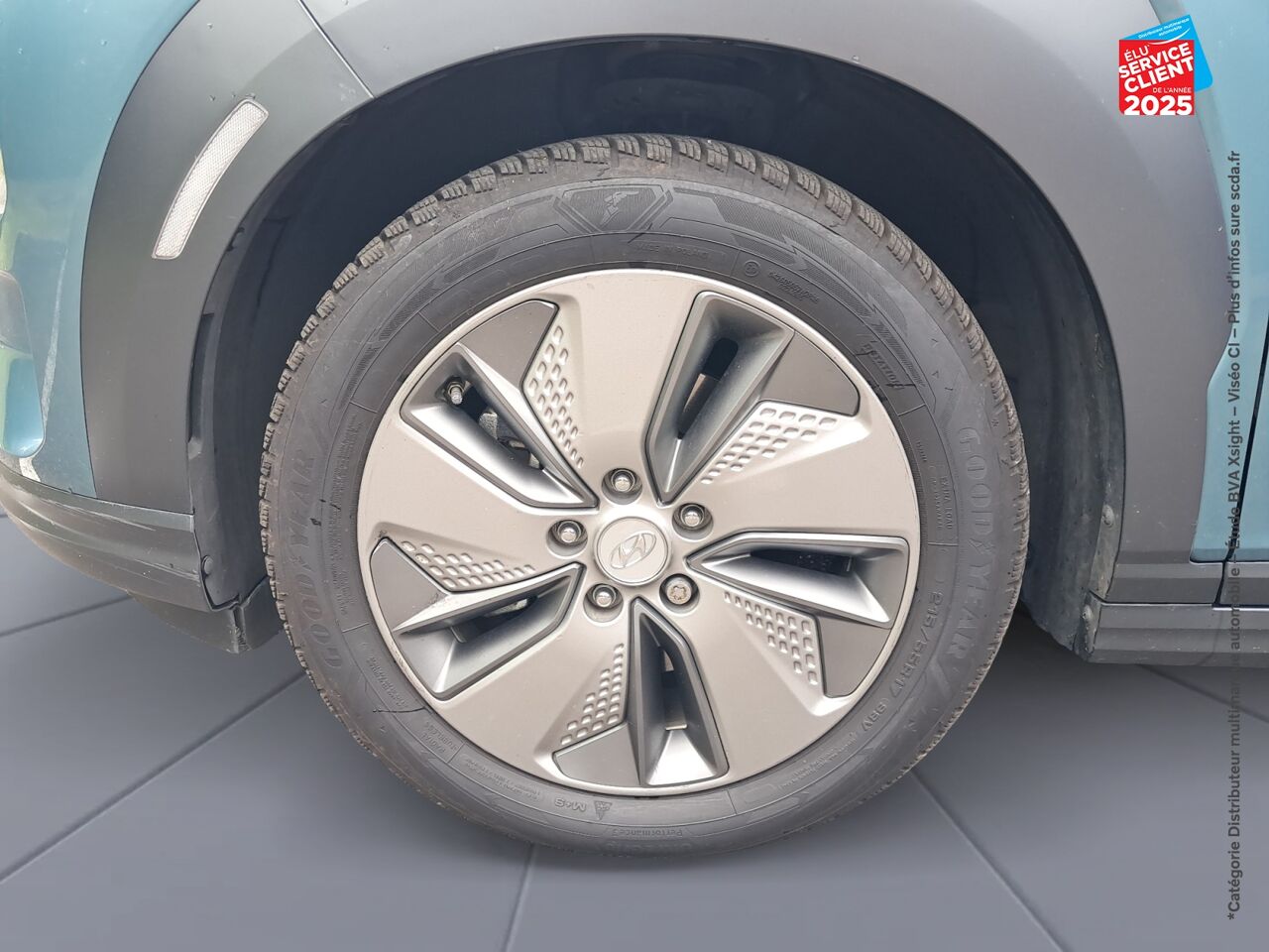 Véhicule d'occasion HYUNDAI KONA ELECTRIC 136 CH CREATIVE SIEGES CHAUF CAMERA HUD chez Renault Colmar