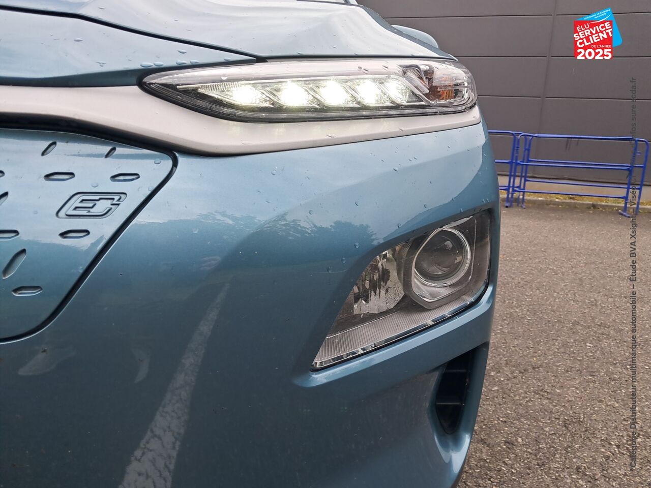 Véhicule d'occasion HYUNDAI KONA ELECTRIC 136 CH CREATIVE SIEGES CHAUF CAMERA HUD chez Renault Colmar