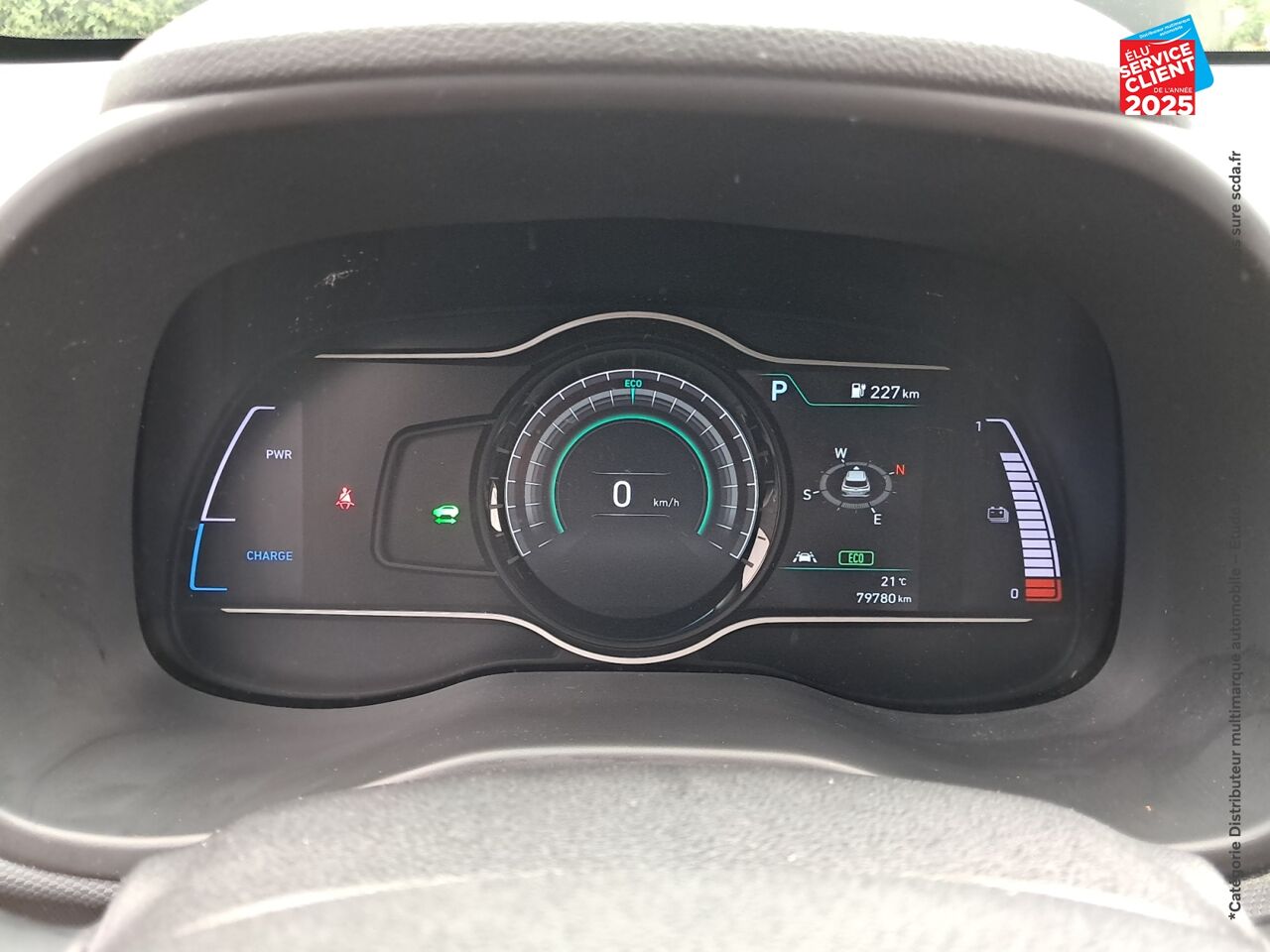 Véhicule d'occasion HYUNDAI KONA ELECTRIC 136 CH CREATIVE SIEGES CHAUF CAMERA HUD chez Renault Colmar