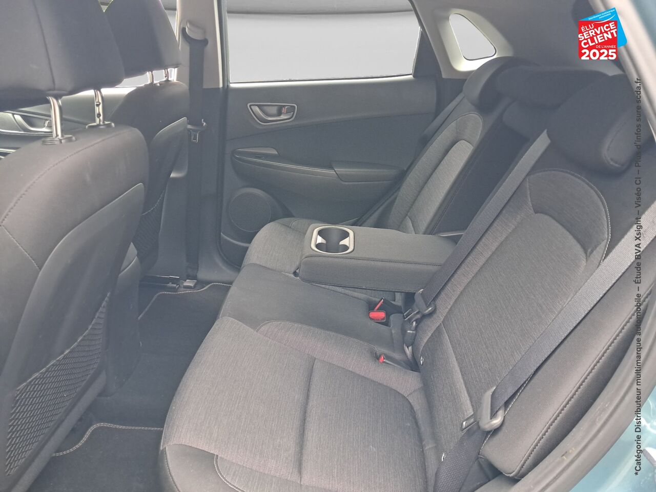 Véhicule d'occasion HYUNDAI KONA ELECTRIC 136 CH CREATIVE SIEGES CHAUF CAMERA HUD chez Renault Colmar