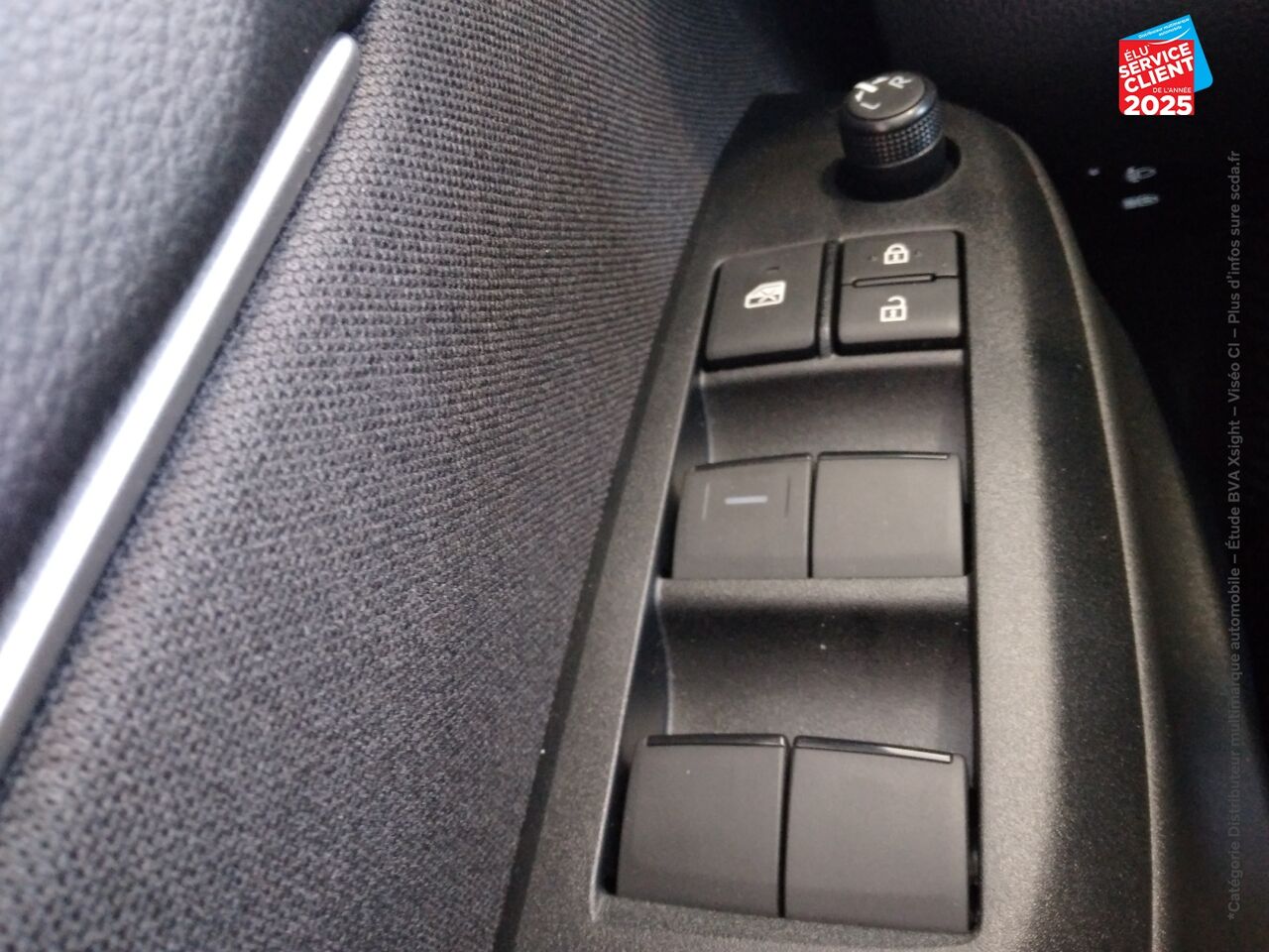 Véhicule d'occasion TOYOTA YARIS 116H DESIGN 5P MY25 chez Hyundai Reims