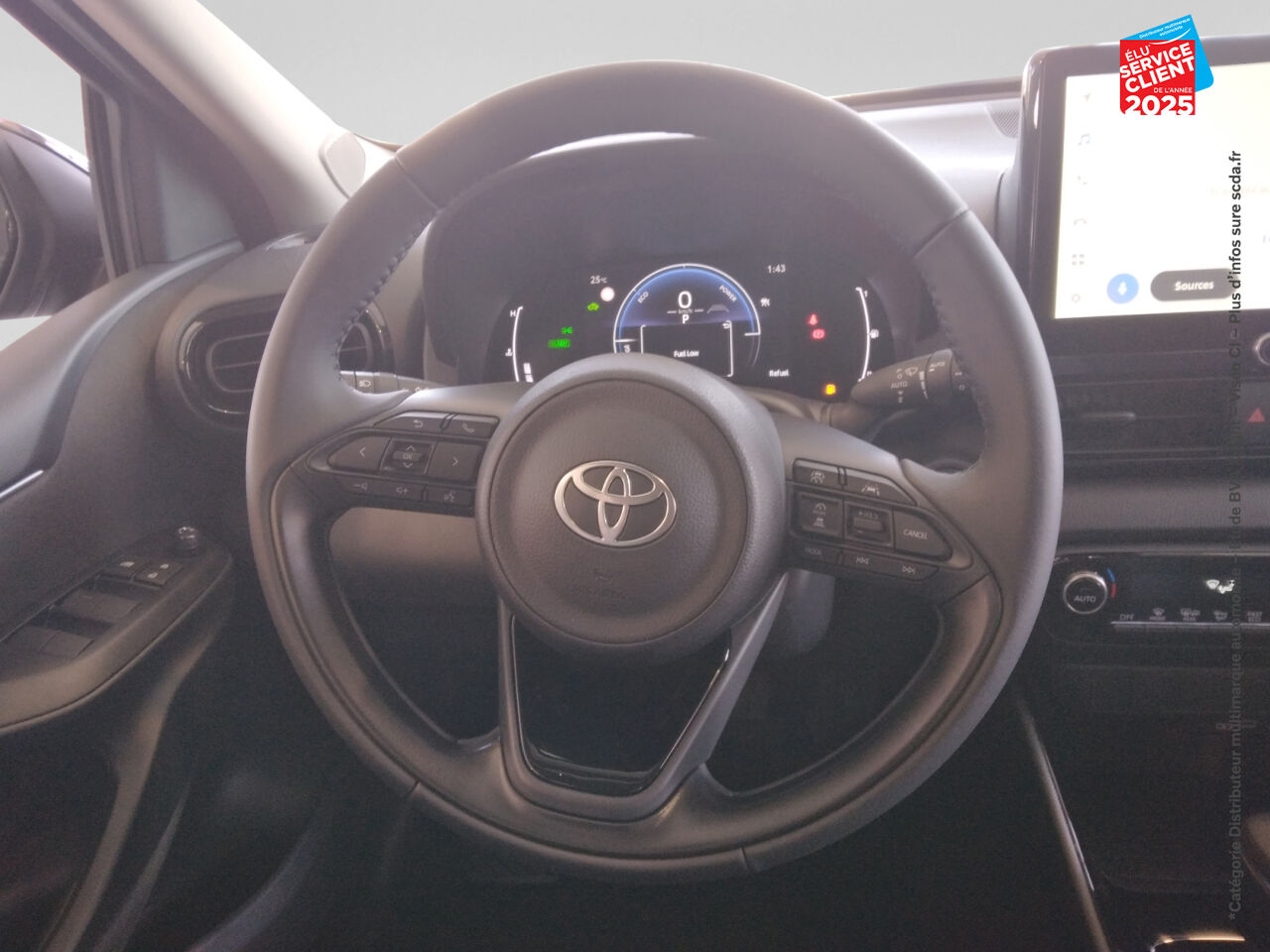 Véhicule d'occasion TOYOTA YARIS 116H DESIGN 5P MY25 chez Hyundai Reims