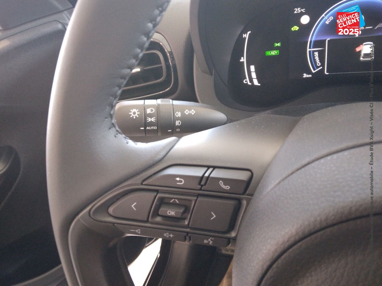 Véhicule d'occasion TOYOTA YARIS 116H DESIGN 5P MY25 chez Hyundai Reims