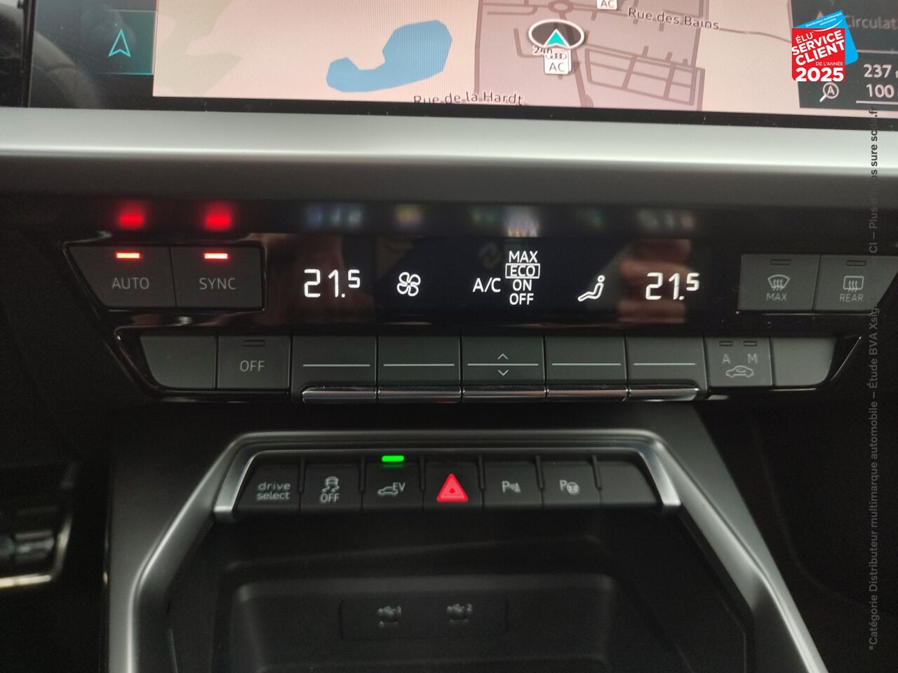 Véhicule d'occasion AUDI A3 SPORTBACK 40 TFSI E 204CH S LINE S TRONIC 6 chez BMW Pontarlier
