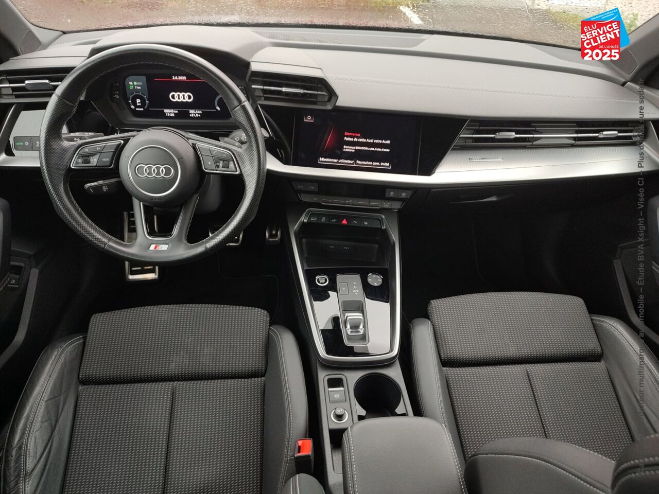 Véhicule d'occasion AUDI A3 SPORTBACK 40 TFSI E 204CH S LINE S TRONIC 6 chez BMW Pontarlier
