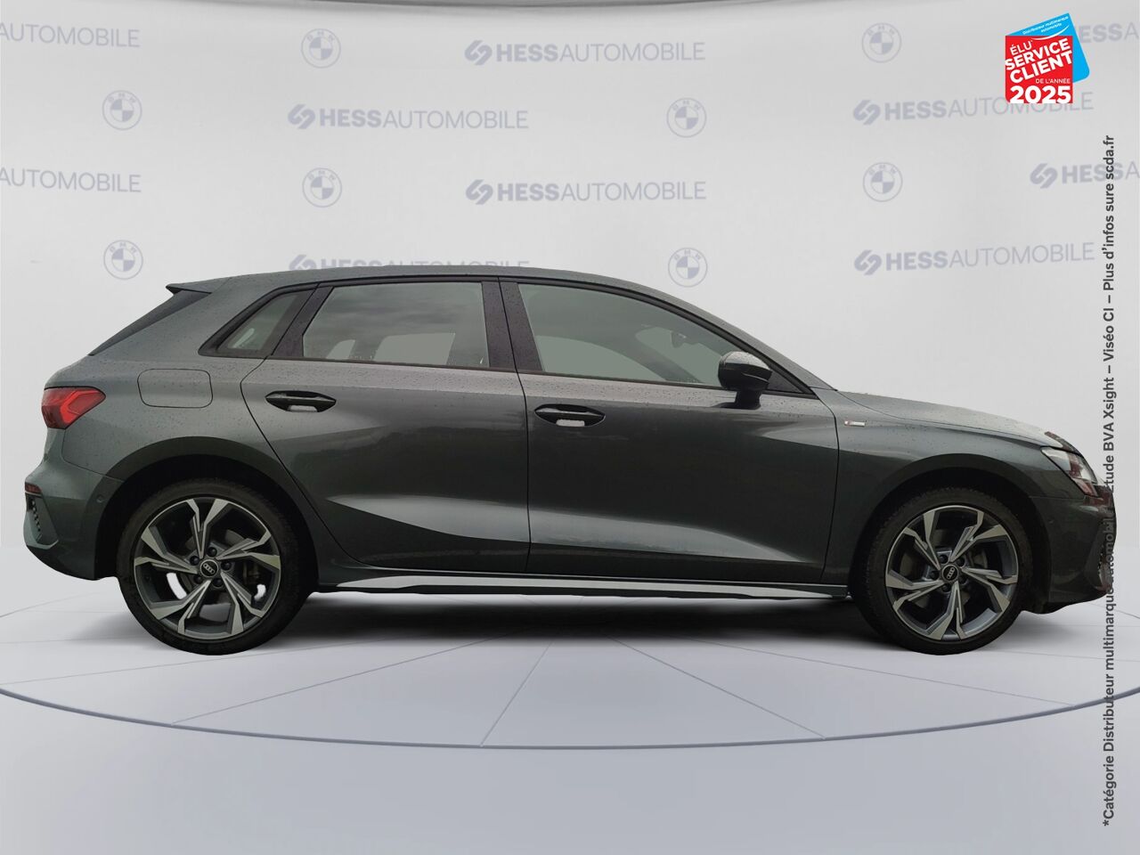 Véhicule d'occasion AUDI A3 SPORTBACK 40 TFSI E 204CH S LINE S TRONIC 6 chez BMW Pontarlier