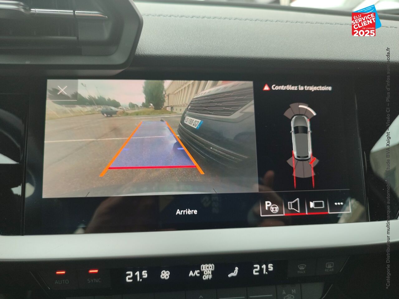 Véhicule d'occasion AUDI A3 SPORTBACK 40 TFSI E 204CH S LINE S TRONIC 6 chez BMW Pontarlier