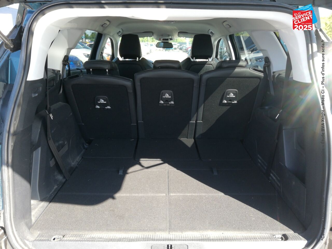 Véhicule d'occasion PEUGEOT 5008 1.2 PURETECH 130CH ALLURE SS chez Renault Sélestat