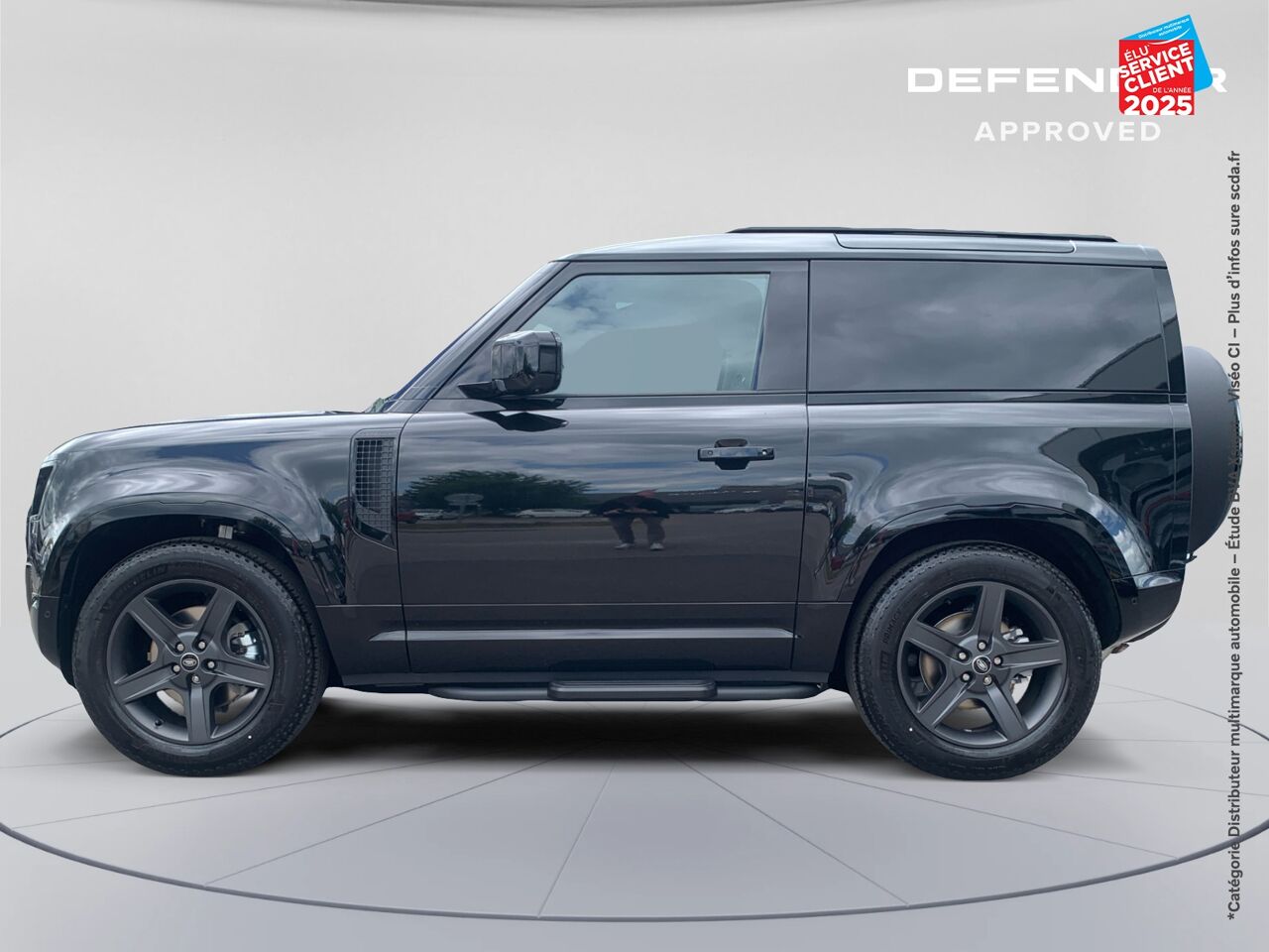 Véhicule d'occasion LAND-ROVER DEFENDER 90 3.0 D250 HARD TOP X-DYNAMIC SE chez BMW Pontarlier