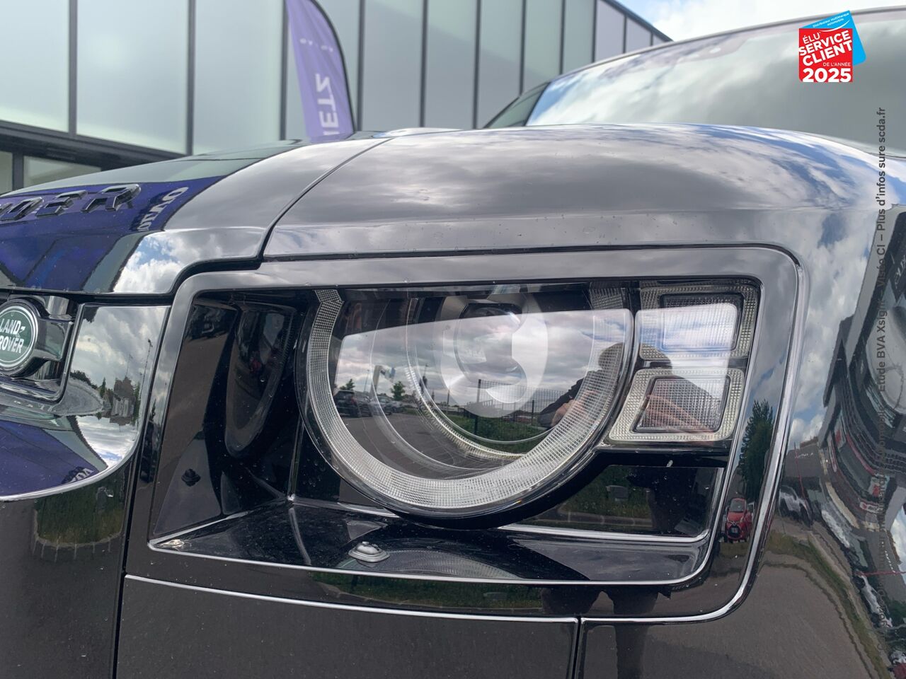 Véhicule d'occasion LAND-ROVER DEFENDER 90 3.0 D250 HARD TOP X-DYNAMIC SE chez BMW Pontarlier