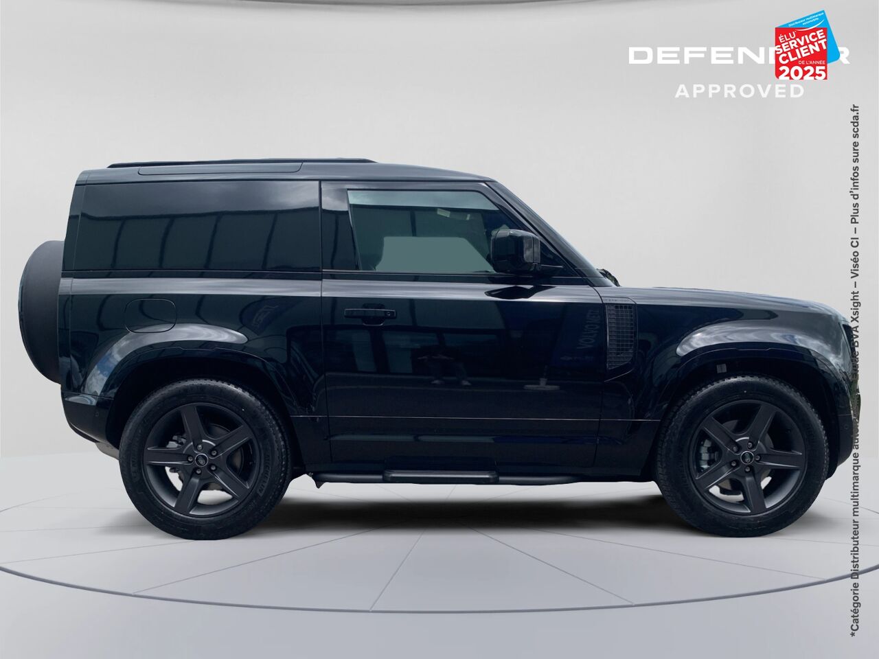 Véhicule d'occasion LAND-ROVER DEFENDER 90 3.0 D250 HARD TOP X-DYNAMIC SE chez BMW Pontarlier