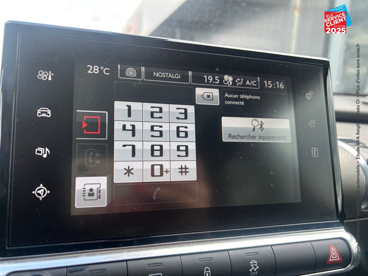 Véhicule d'occasion CITROEN C4 CACTUS BLUEHDI 100 FEEL BUSINESS SS 82G chez Toyota Verdun