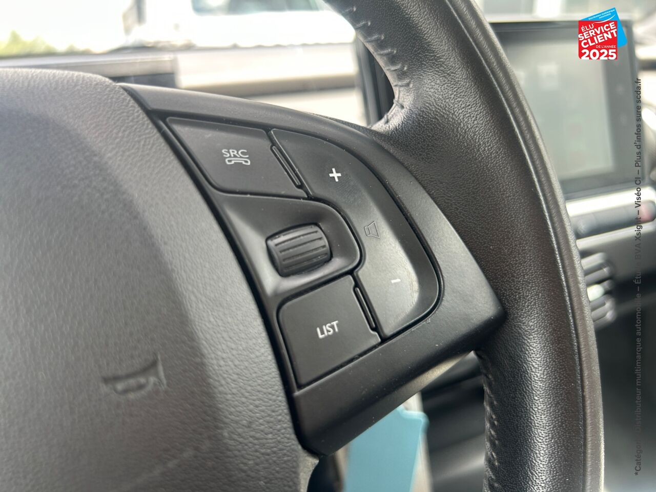 Véhicule d'occasion CITROEN C4 CACTUS BLUEHDI 100 FEEL BUSINESS SS 82G chez Toyota Verdun