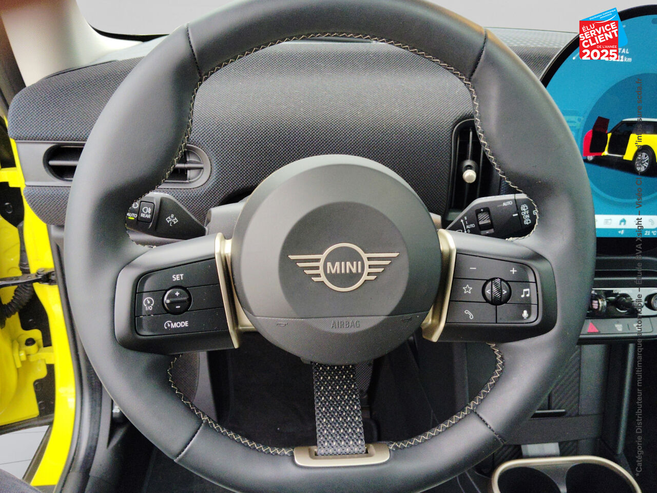 Véhicule d'occasion MINI COOPER 3 PORTES S 204CH CLASSIC DKG7 TOUVRANT CAMERA chez BMW Lons le Saunier