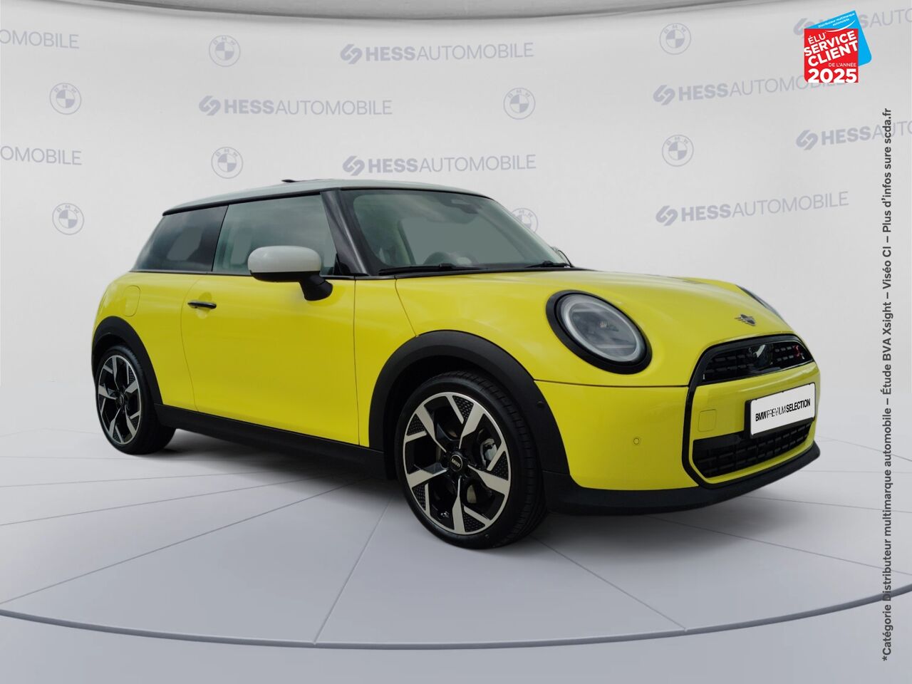 Véhicule d'occasion MINI COOPER 3 PORTES S 204CH CLASSIC DKG7 TOUVRANT CAMERA chez BMW Lons le Saunier
