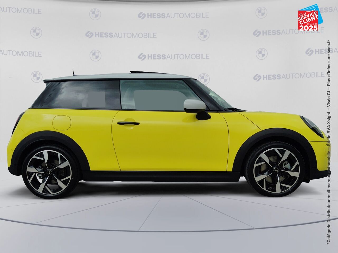Véhicule d'occasion MINI COOPER 3 PORTES S 204CH CLASSIC DKG7 TOUVRANT CAMERA chez BMW Lons le Saunier