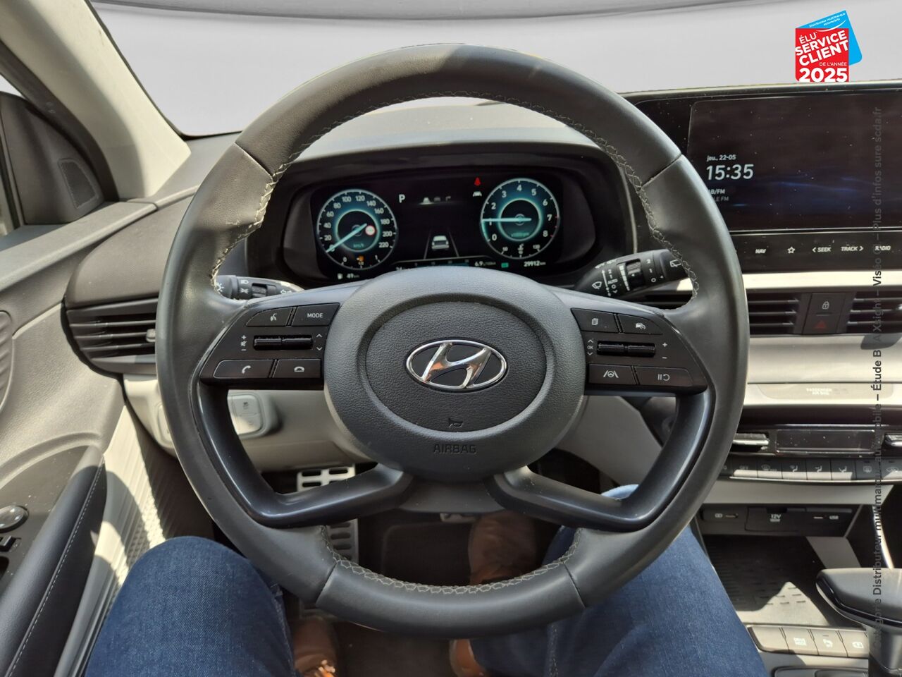 Véhicule d'occasion HYUNDAI BAYON 1.0 T-GDI 100CH HYBRID 48V CREATIVE DCT-7 CAMERA GPS chez Hyundai Epernay