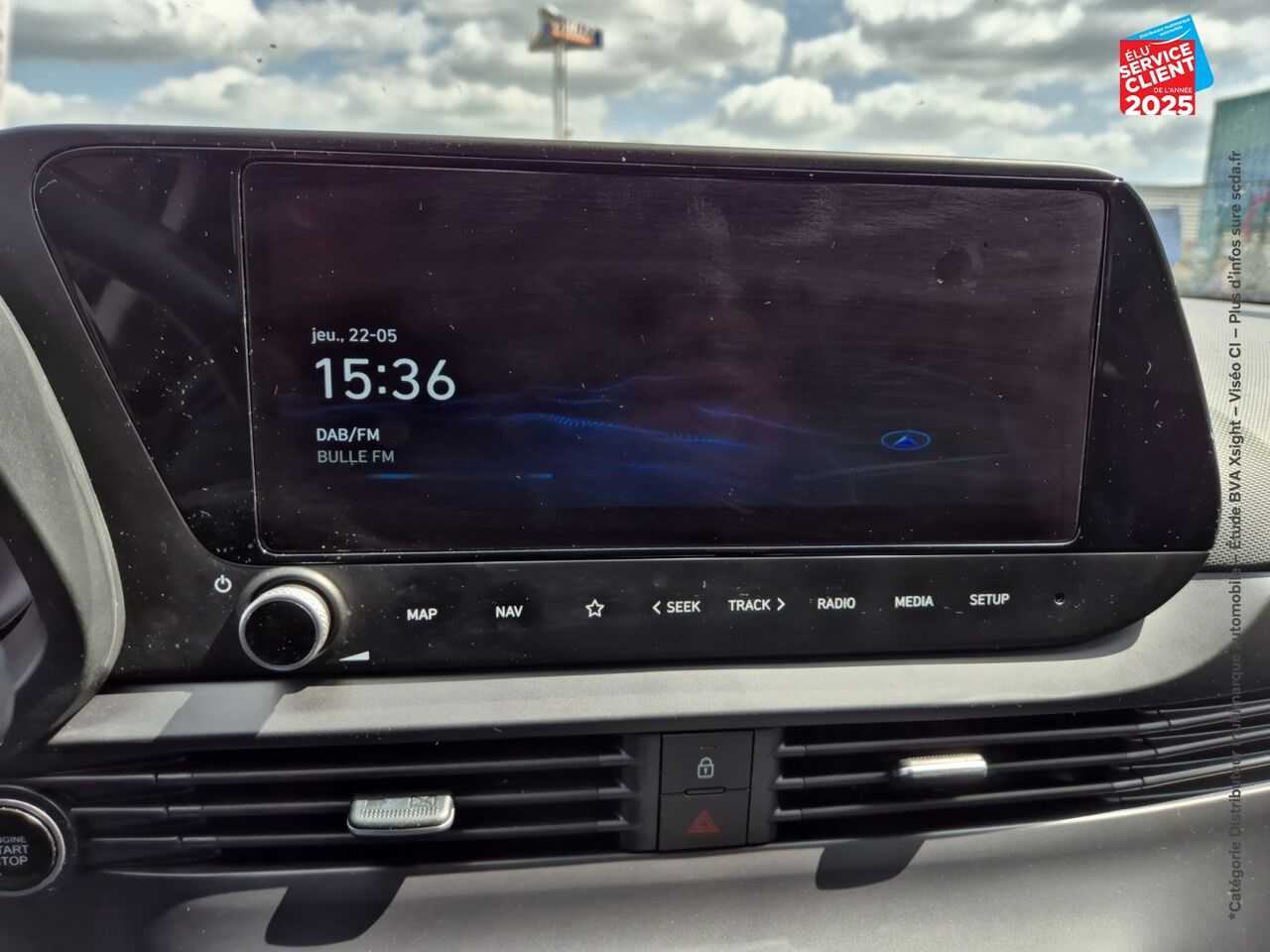 Véhicule d'occasion HYUNDAI BAYON 1.0 T-GDI 100CH HYBRID 48V CREATIVE DCT-7 CAMERA GPS chez Hyundai Epernay