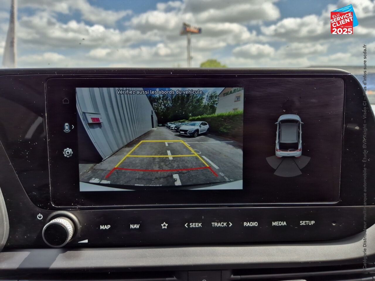 Véhicule d'occasion HYUNDAI BAYON 1.0 T-GDI 100CH HYBRID 48V CREATIVE DCT-7 CAMERA GPS chez Hyundai Epernay