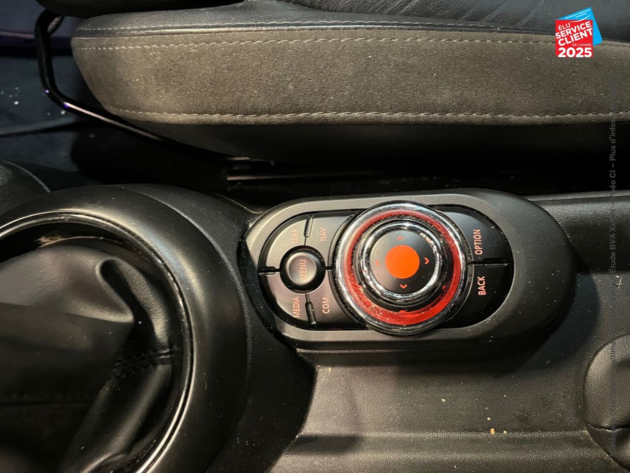 Véhicule d'occasion MINI CABRIO COOPER 136CH HEDDON STREET chez Renault Saint-Louis