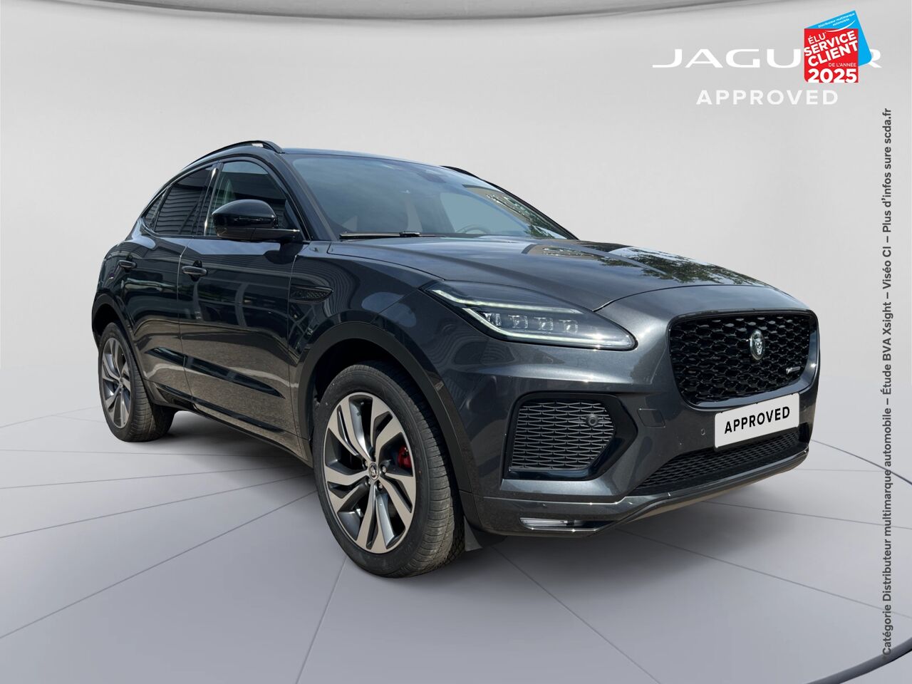 Véhicule d'occasion JAGUAR E-PACE P300E PHEV 309CH R-DYNAMIC HSE chez BMW Besançon