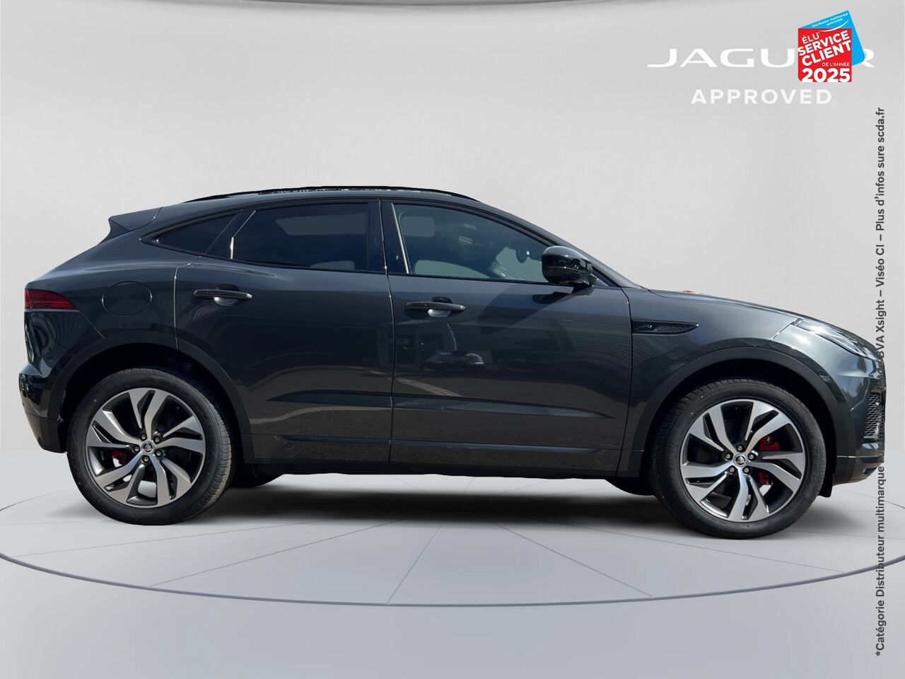 Véhicule d'occasion JAGUAR E-PACE P300E PHEV 309CH R-DYNAMIC HSE chez BMW Besançon