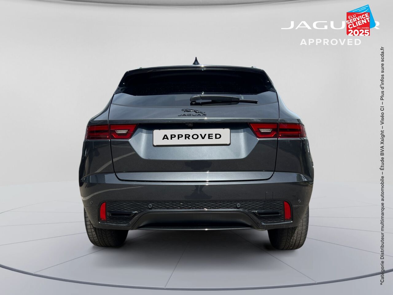 Véhicule d'occasion JAGUAR E-PACE P300E PHEV 309CH R-DYNAMIC HSE chez BMW Besançon
