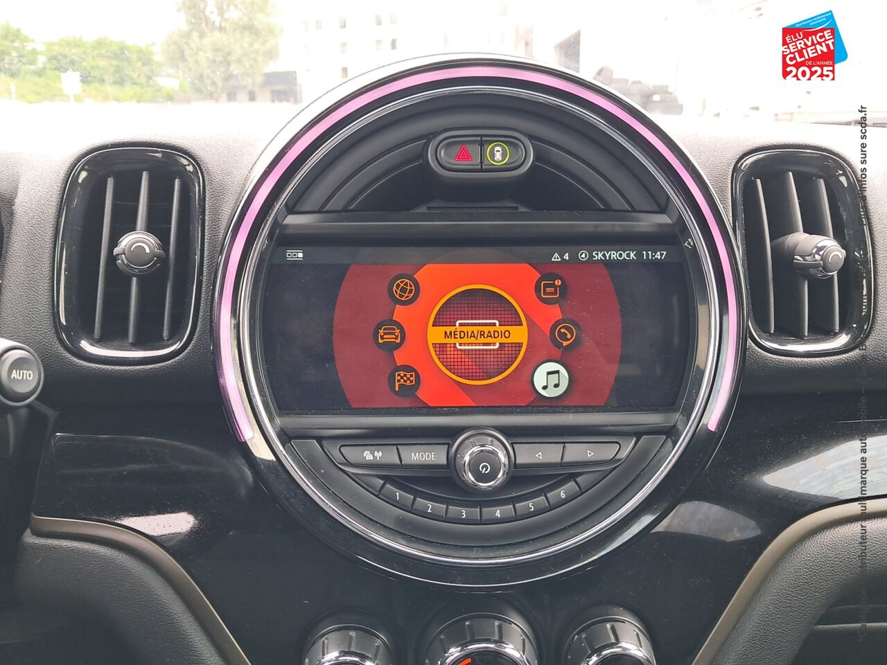 Véhicule d'occasion MINI COUNTRYMAN COOPER 136CH OAKWOOD BVA7 EURO6D-T GPS RADAR AV/AR chez MINI Besançon