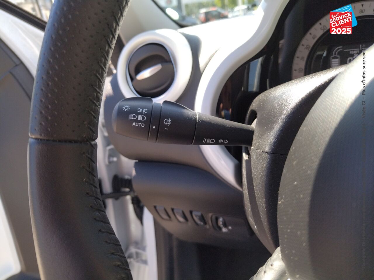 Véhicule d'occasion RENAULT TWINGO E-TECH ELECTRIC INTENS R80 ACHAT INTEGRAL - 21MY CAMERA GPS chez Renault Colmar