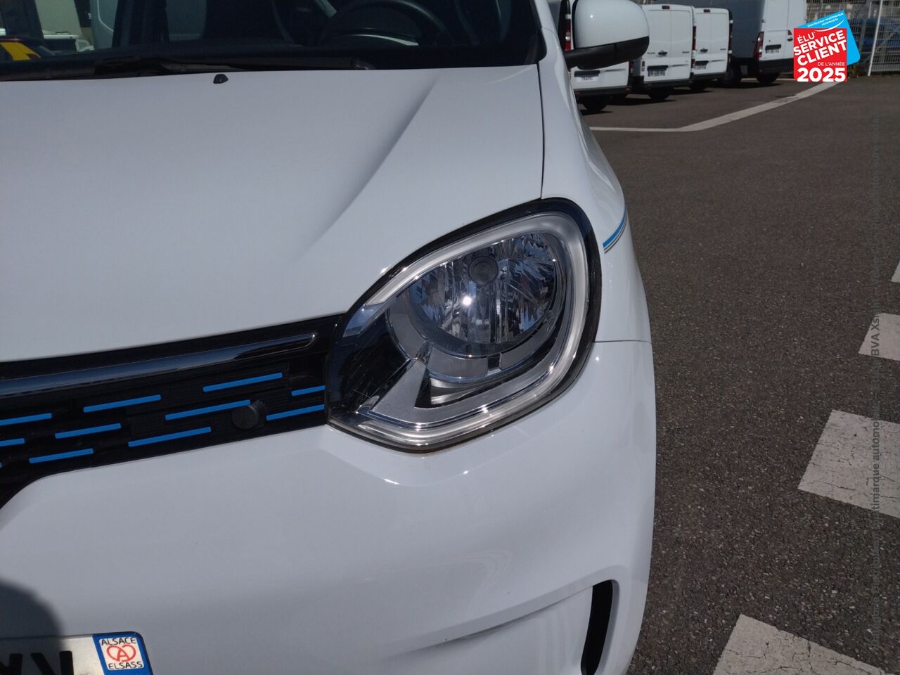 Véhicule d'occasion RENAULT TWINGO E-TECH ELECTRIC INTENS R80 ACHAT INTEGRAL - 21MY CAMERA GPS chez Renault Colmar