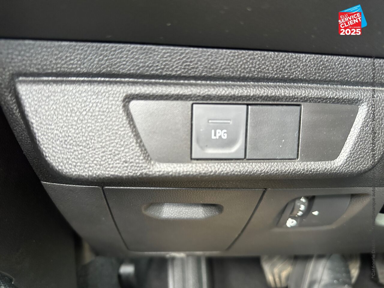Véhicule d'occasion DACIA SANDERO 1.0 ECO-G 100CH STEPWAY EXPRESSION chez Toyota Verdun