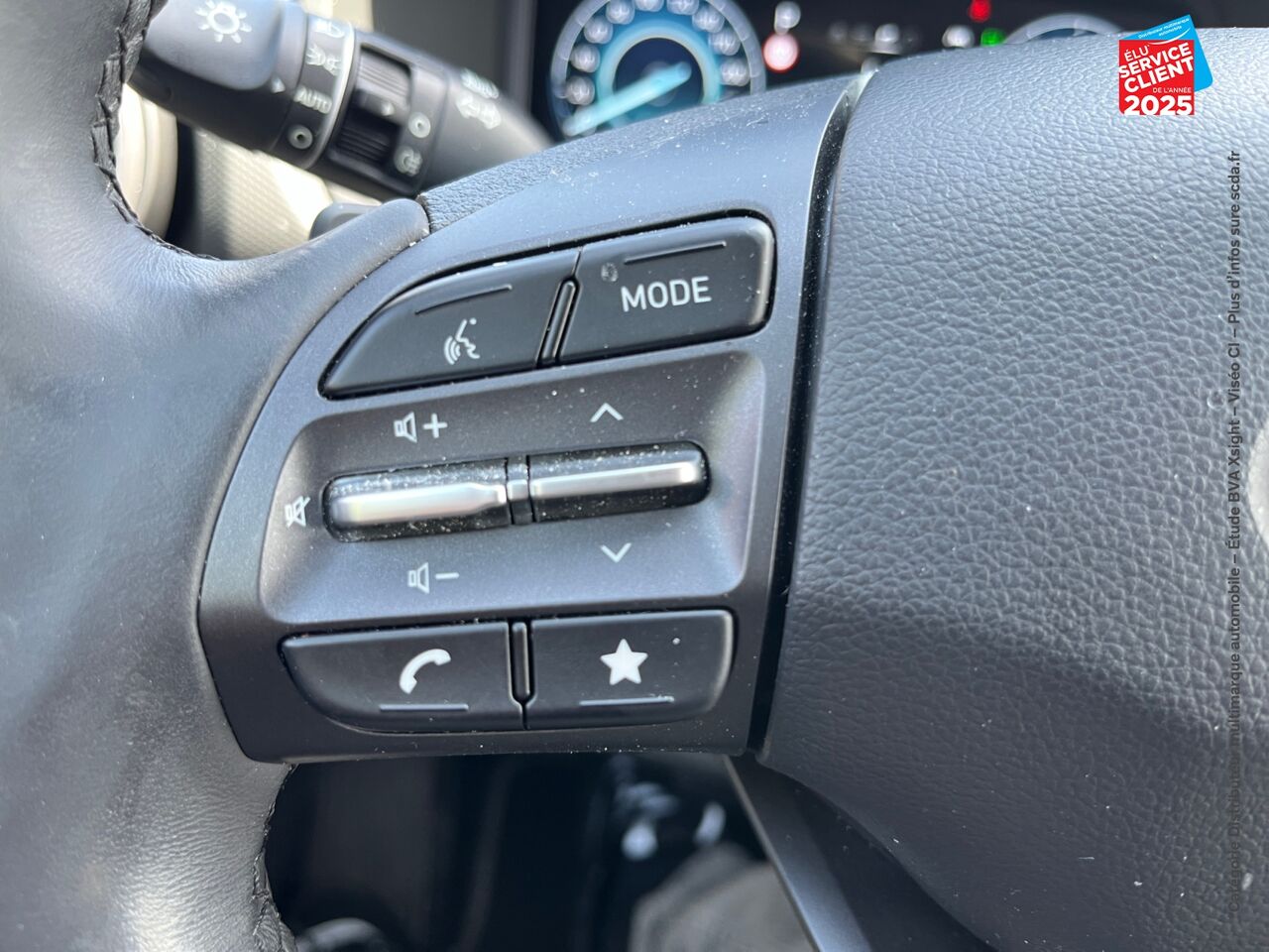 Véhicule d'occasion HYUNDAI KONA 1.6 GDI 141CH HYBRID EXECUTIVE DCT-6 chez Toyota Bar le Duc