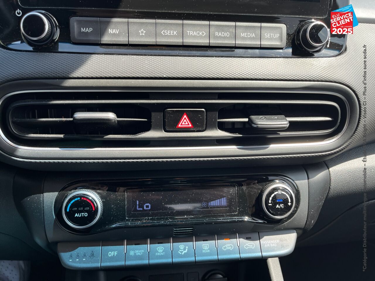 Véhicule d'occasion HYUNDAI KONA 1.6 GDI 141CH HYBRID EXECUTIVE DCT-6 chez Toyota Bar le Duc