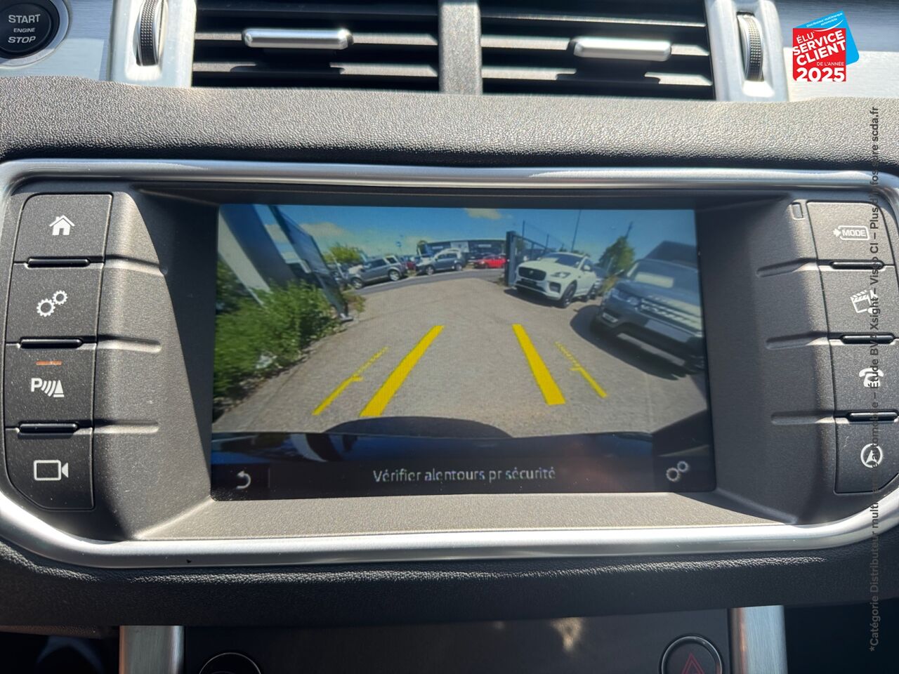 Véhicule d'occasion LAND-ROVER RANGE ROVER EVOQUE 2.0 TD4 150 SE DYNAMIC 4X4 BVA MARK VI chez Renault Colmar