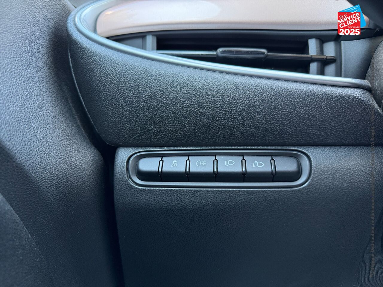 Véhicule d'occasion FIAT 500 3+1 E 95CH ICONE chez Renault Saint-Louis